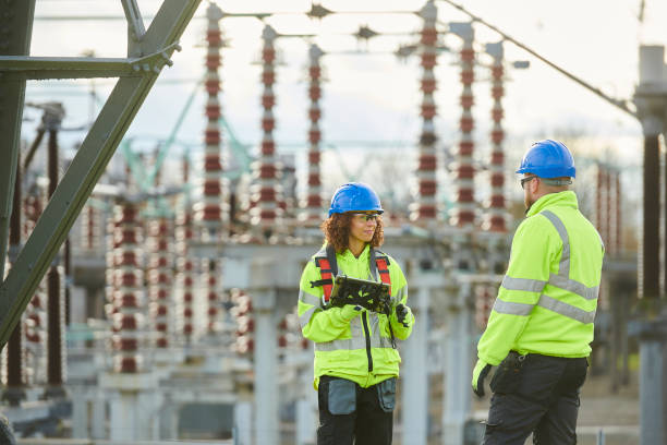 Best Commercial Electrician Services  in Crownpoint, NM